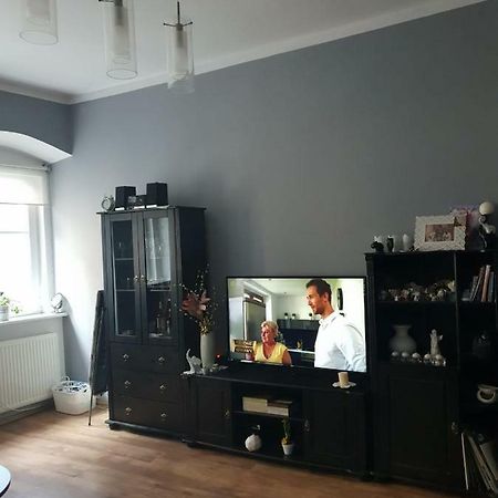 Apartament Danusia Apartment เยเลเนียกูรา ภายนอก รูปภาพ