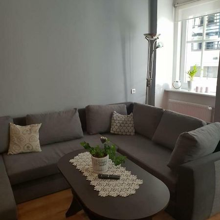 Apartament Danusia Apartment เยเลเนียกูรา ภายนอก รูปภาพ